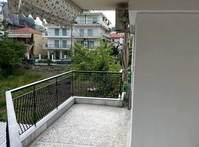 Paradise Luxury Nea Kallikrateia